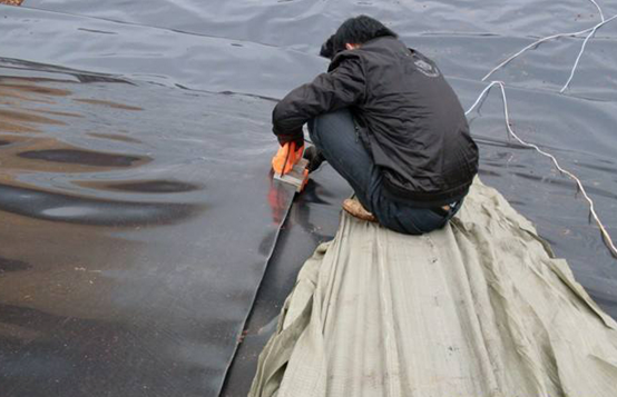 HDPE91视频直播APP膜25mm垂直深度铺设安装要求