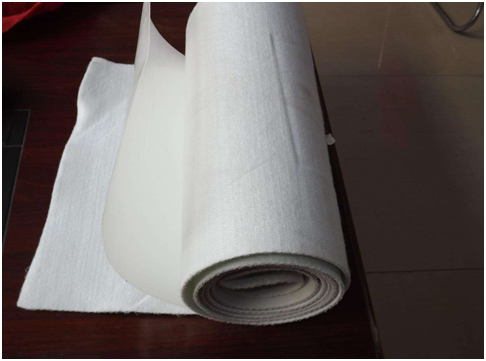 复合91视频直播APP膜上设置铰链式混凝土块护坡解决渗漏问题