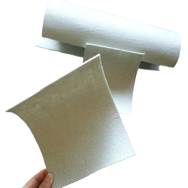 斜墙铺盖防渗如何选择合适的复合91视频直播APP膜？