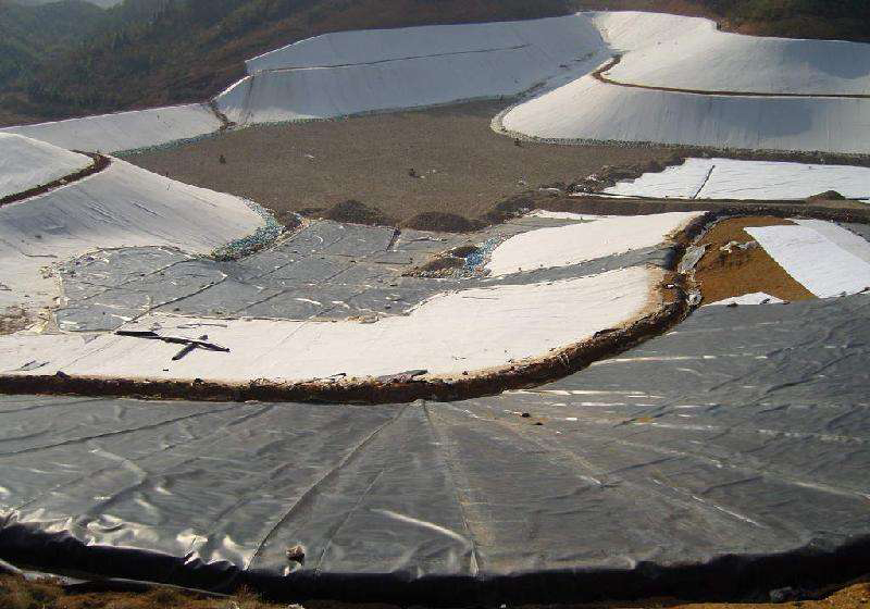 91视频直播APP膜在堤坝的防渗斜墙或心墙应用