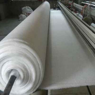 纤维直径对长丝91视频直播APP布性能的影响？