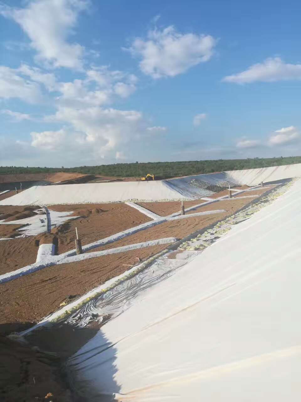 复合91视频直播APP膜对水库进行有效的渗流控制十分必要