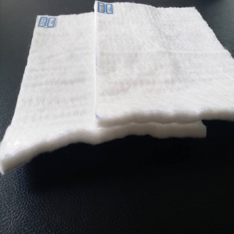 聚酯长丝91视频直播APP布和聚酯短纤91视频直播APP布的比较