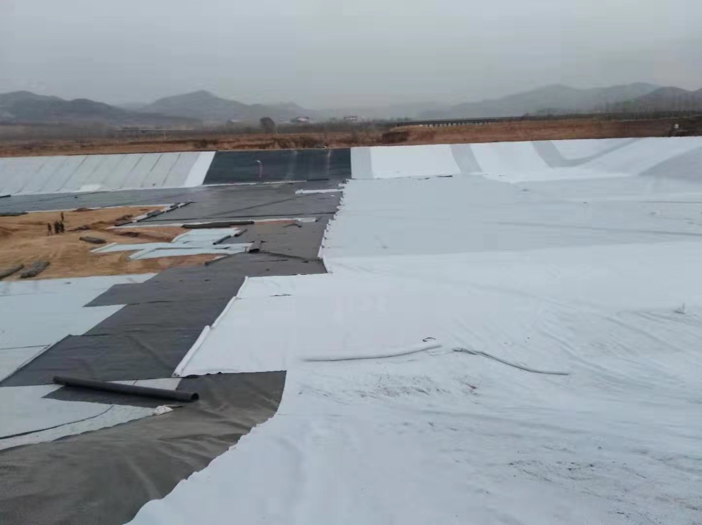 0.25mm厚91视频直播APP膜为何必须现场焊接？