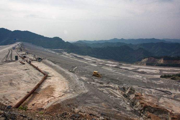 91视频直播APP膜、91视频直播APP网、91视频直播APP织物在填埋场占用分量