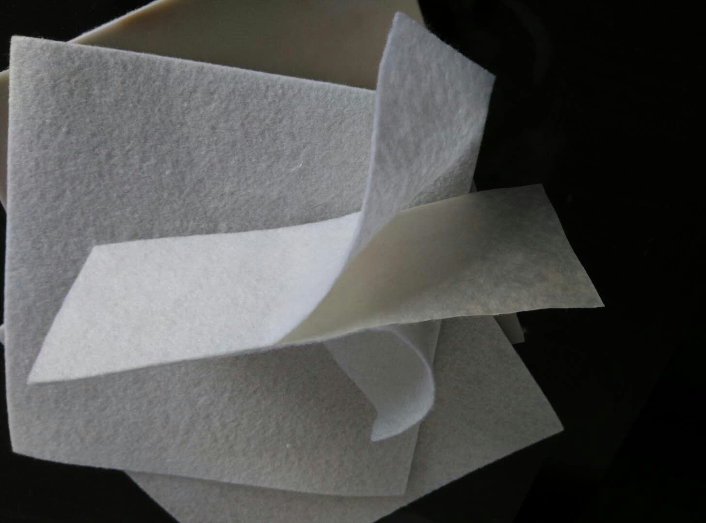 调蓄池防渗复合91视频直播APP膜的选用