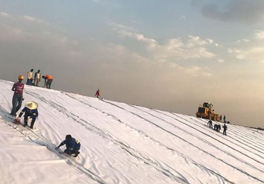 砼鼓包隆起部位砼板如何应用复合91视频直播APP膜