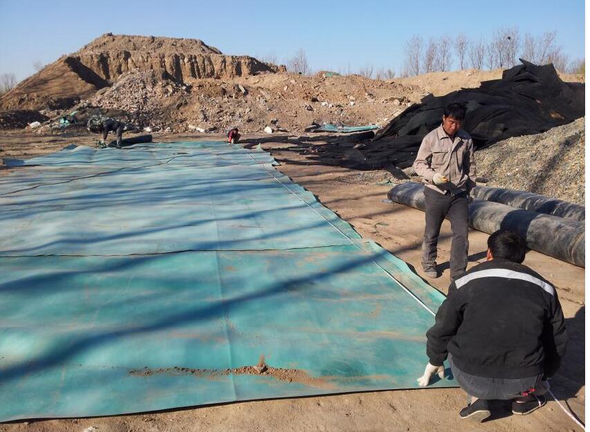 路基施工中防水91视频直播APP膜敷设位置