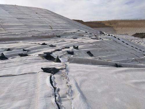 防水91视频直播APP膜在敷设时需满足锚固搭接长度要求