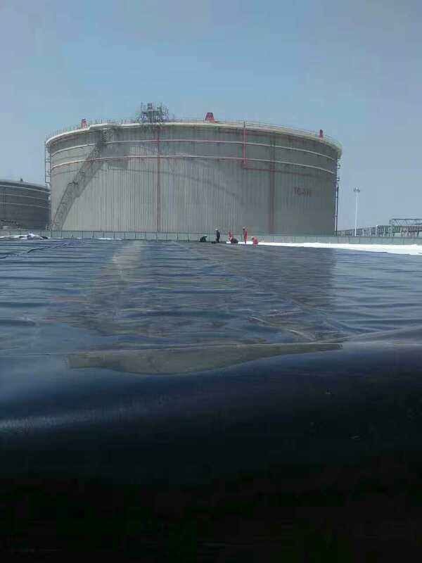 HDPE91视频直播APP膜在防水防渗课题上显得尤为突出