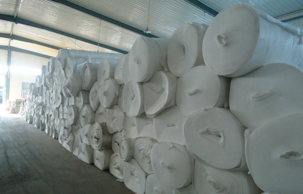 反射裂缝,91视频直播APP织物,温度,应力,模量,路面,沥青混凝土,层底,加铺,变形