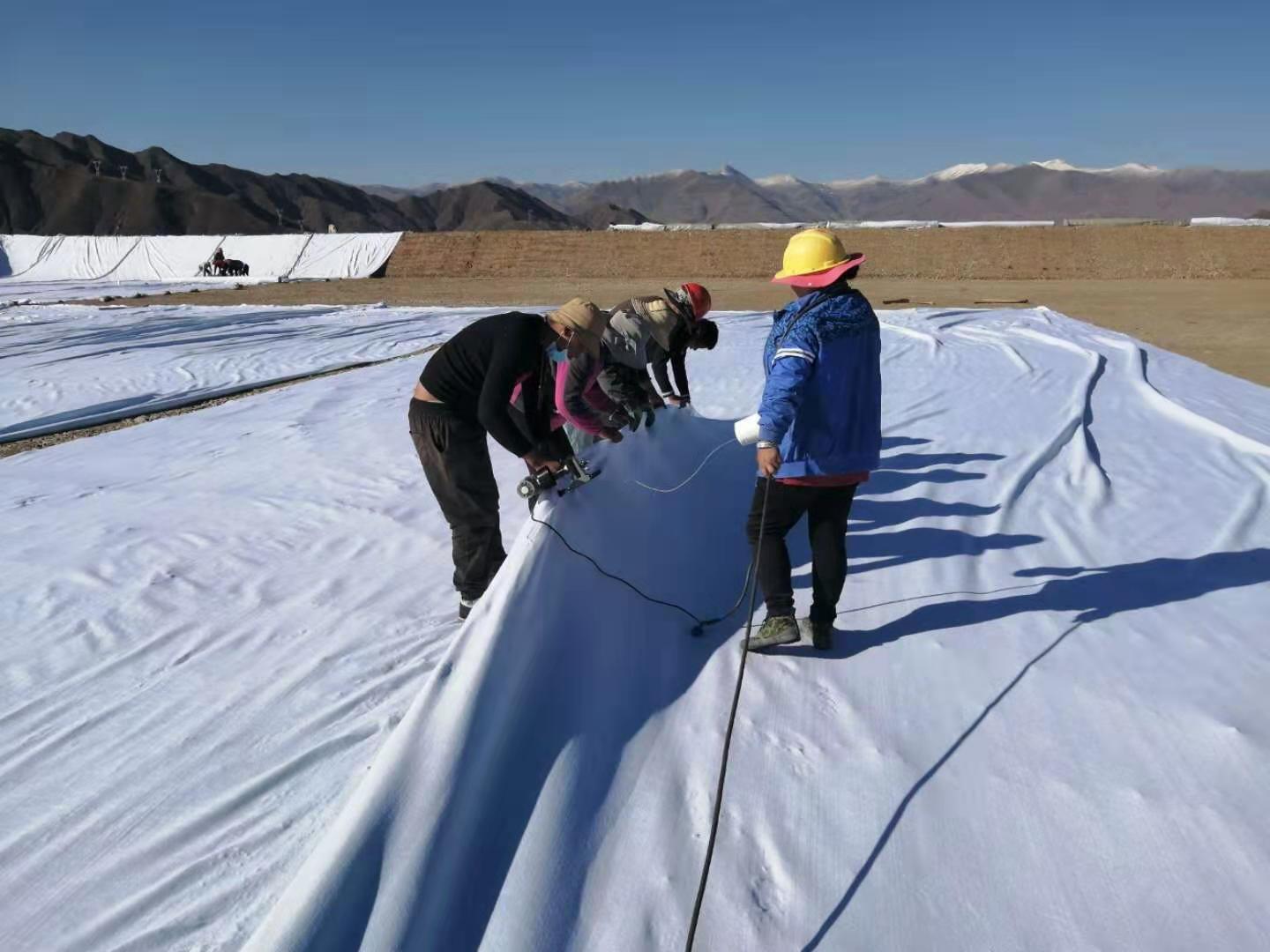 复合91视频直播APP膜与混凝土搭接时(如桥墩处)处理措施