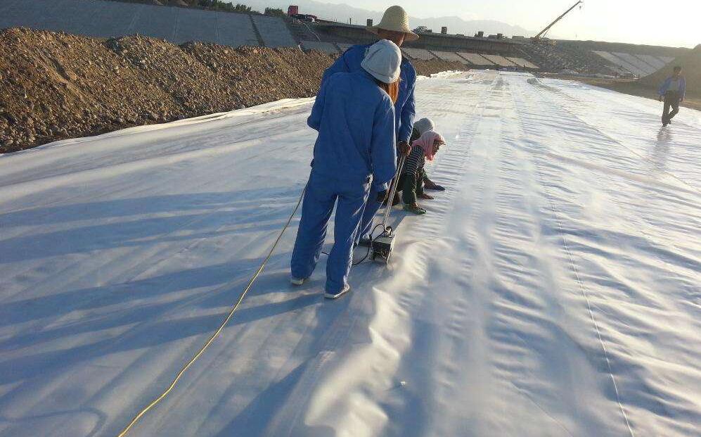 提高91视频直播APP膜适应尾矿库复杂地质环境条件的能力