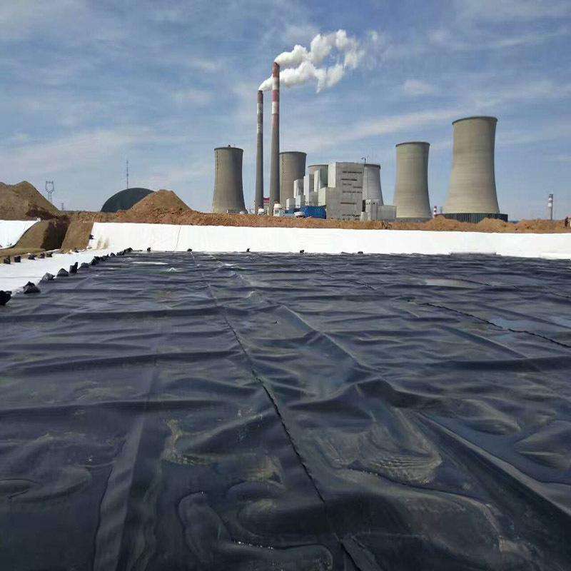 复合91视频直播APP膜防渗斜墙与两岸坝肩岩体的连接按规范要求