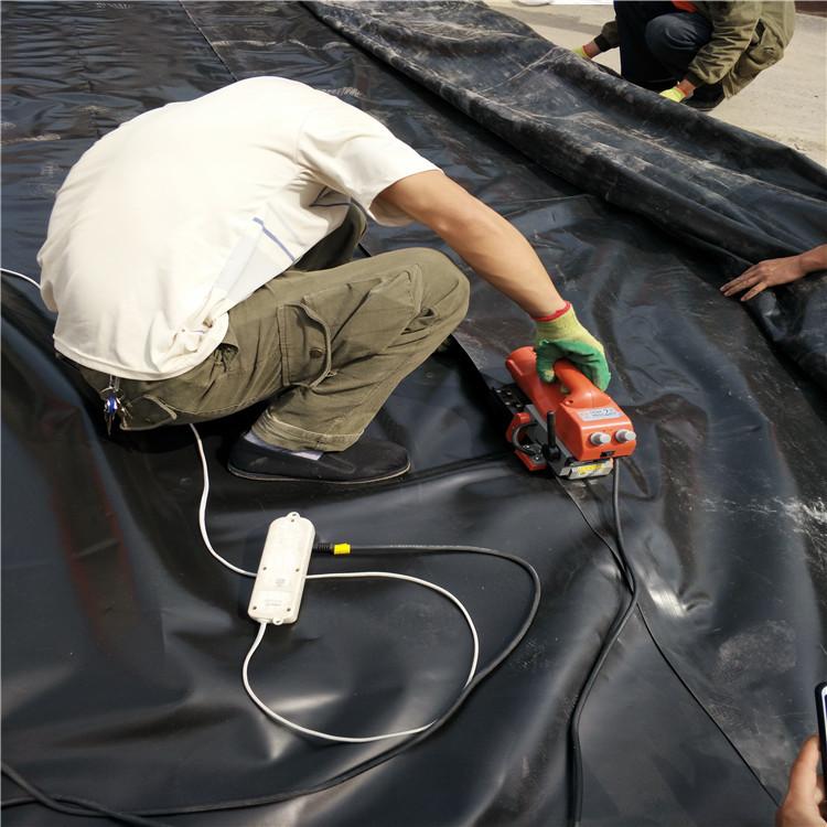 复合91视频直播APP膜施工过程中特别注意防渗结构抗滑稳定