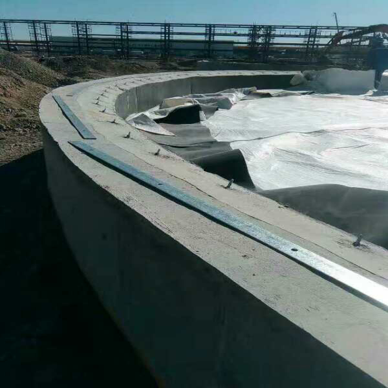 水平防渗方案和垂直防渗两种方案哪种好？