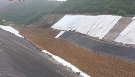 常用的防渗处理措施主要是防渗墙防渗、灌浆防渗和新材料防渗