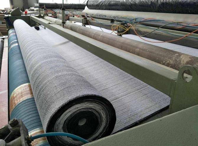 膨润土毯施工开展及结束的过程中要保证其质量要注意哪三点？